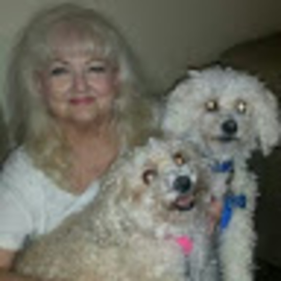 Meet your Posher, Linda - Picture 1 of 1